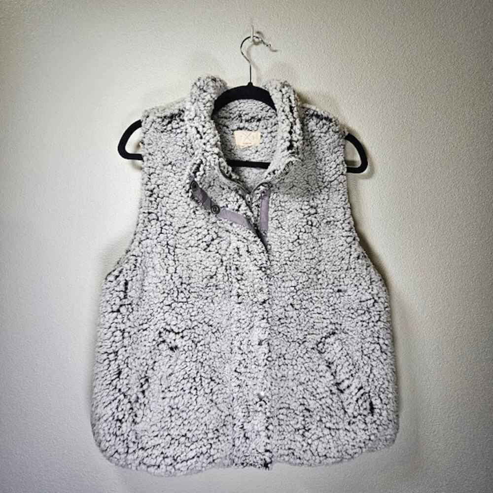 tXs Gray Fuzzy Vest- Women's Medium- Estimated Retail $55